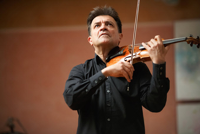  Кирило Стеценко (скрипка)