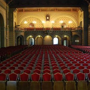 Великий концертний зал ім. М. І. Глінки Запорізької обласної філармонії