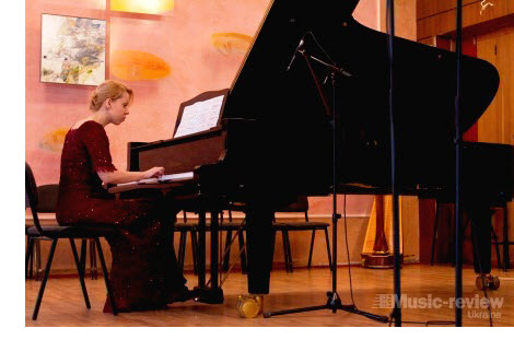 Ольга Савайтан (фортепіано)