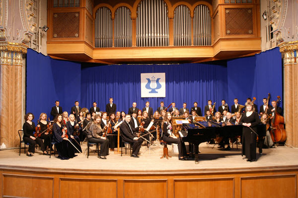 Симфонічний оркестр Закарпатської обласної філармонії. Фото з сайту http://philarmonia.uz.ua