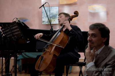 Золтан Алмаші (віолончель) і Костянтин Сігов