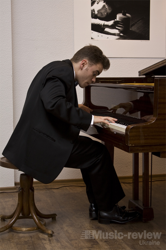 Микола Кожин (фортепіано, м. Москва)
