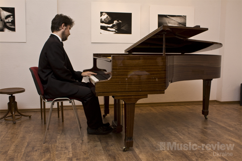 Артем Ляхович(фортепіано)