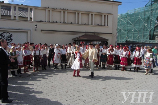Закарпатський народний хор відтворив свій перший концерт 1946 року. Фото з сайту: http://www.unn.com.ua