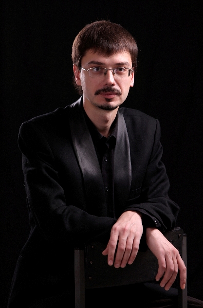 Станіслав Калінін, орган. Фото з сайту: http://www.filarmonia.kharkov.ua