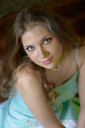 Вікторія Гіголаєва, сопрано. Фото з сайту: http://www.filarmonia.kharkov.ua