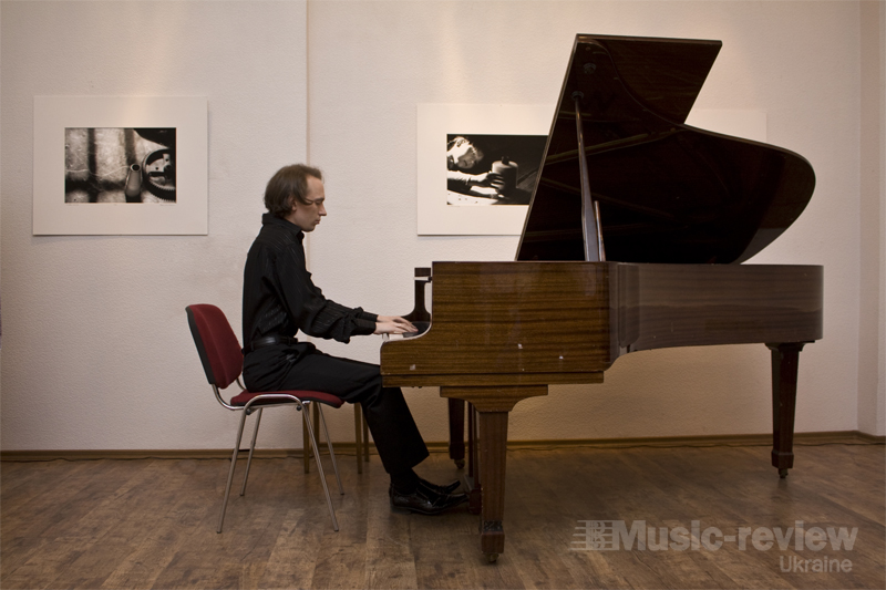 Олексій Курбатов(фортепіано, м. Москва)