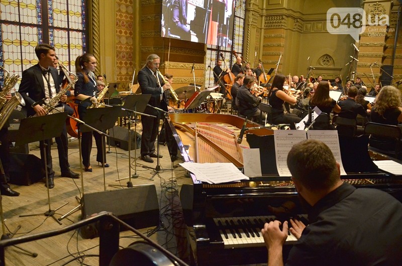 Второй вечер джаз фестиваля подарил одесситам симфоническую киномузыку Кузнецова 
