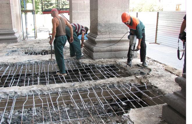 Продовжується реконструкція Запорізької обласної філармонії. Фото: zoda.gov.ua