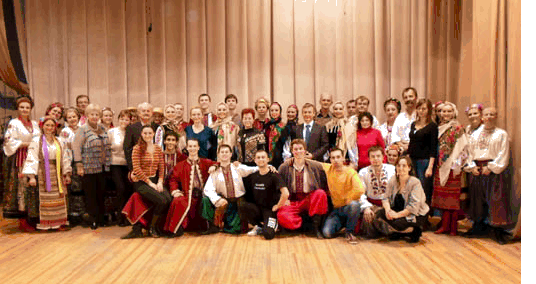 Фольклорні колективи закордонного українства отримали майстер-класи з українського народного хорового співу і хореографії 