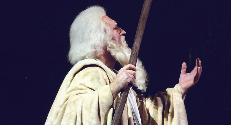 М. Скорик. Опера "Мойсей". Фото з сайту:  http://www.opera.com.ua