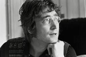 Гітару Джона Леннона продали за 2,4 млн дол.
