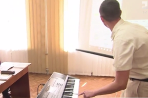 Учитель на мільйон: викладач з Сєверодонецька вдало змінює систему і вчить музикантів фізики 