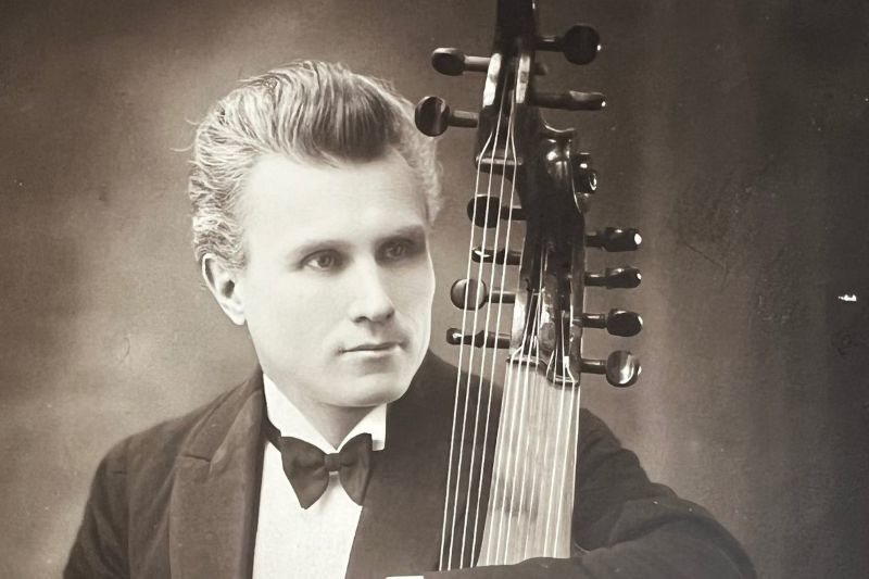 Згадаємо «Кобзаря у фраку»