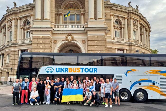 Артисти Одеської опери відправилися на гастролі в Афіни
