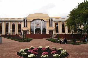 Под артобстрел 29 июля в Луганске попали две больницы, филармония и жилые дома