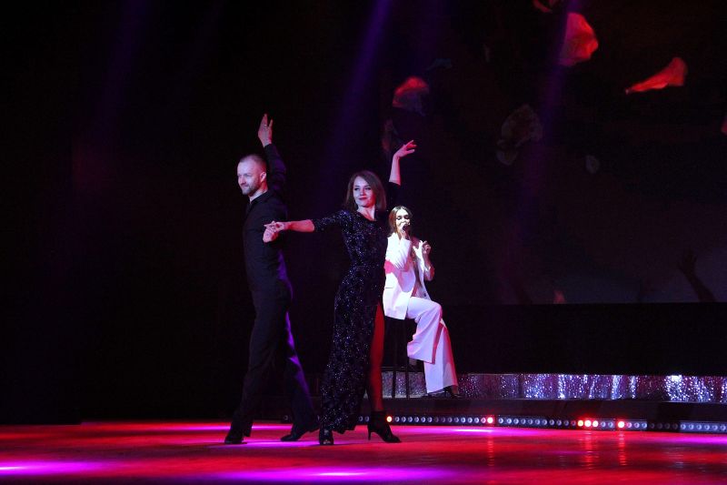 “Love & Music Show”