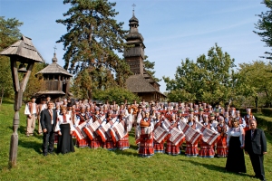 Сьогодні у філармонії Закарпатський народний хор влаштує бал