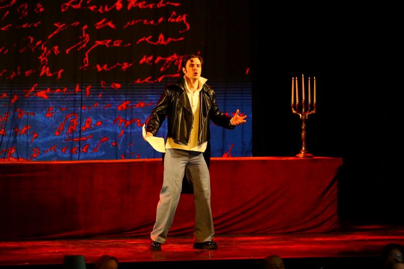 Опера-кабаре «ТГШ. Подорож у часі»