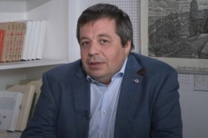 Піаніст Олексій Ботвінов про те, як через брак класичної музики, високої літератури і театру у суспільства і людей виникає вірус агресії і нетерпимості