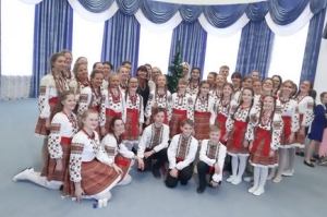 Житомирський дитячий хор «Глорія» став лауреатом конкурсу «Щедрик фест», що проходив у Донецькій області