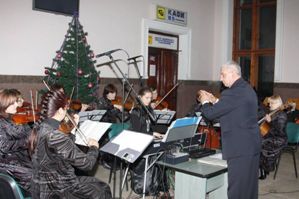 На залізничному вокзалі Тернополя заграє оркестр