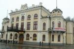 У Києві внаслідок обстрілів пошкодили будівлі філармонії та двох музеїв